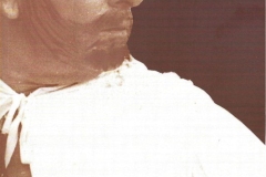 portada-la-festa-des-de-dins_page-0001-702x1024